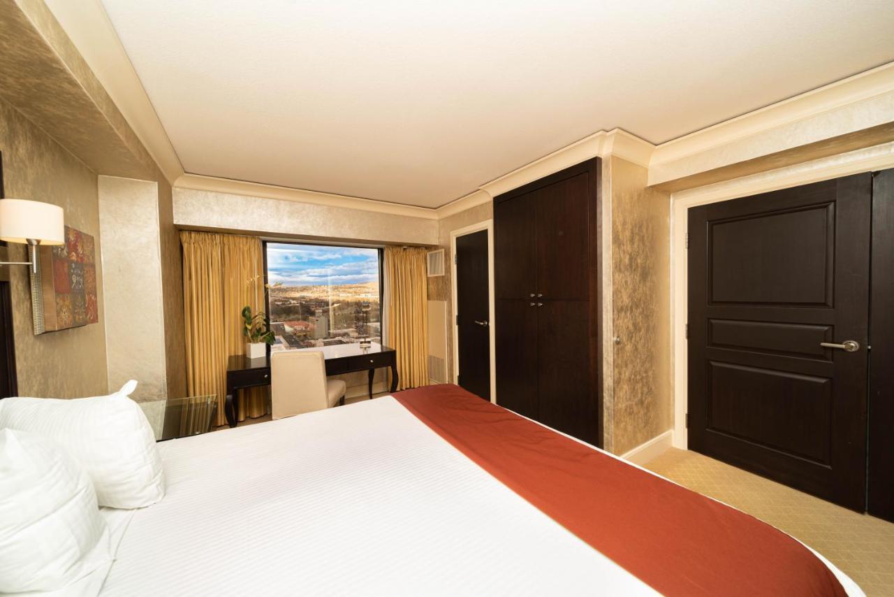 Reno Suites エクステリア 写真